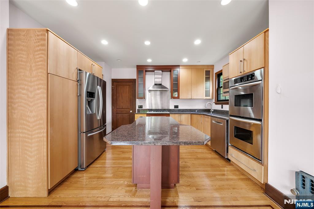 1231 Alicia Avenue, Teaneck, NJ 07666 Listing Photo  12