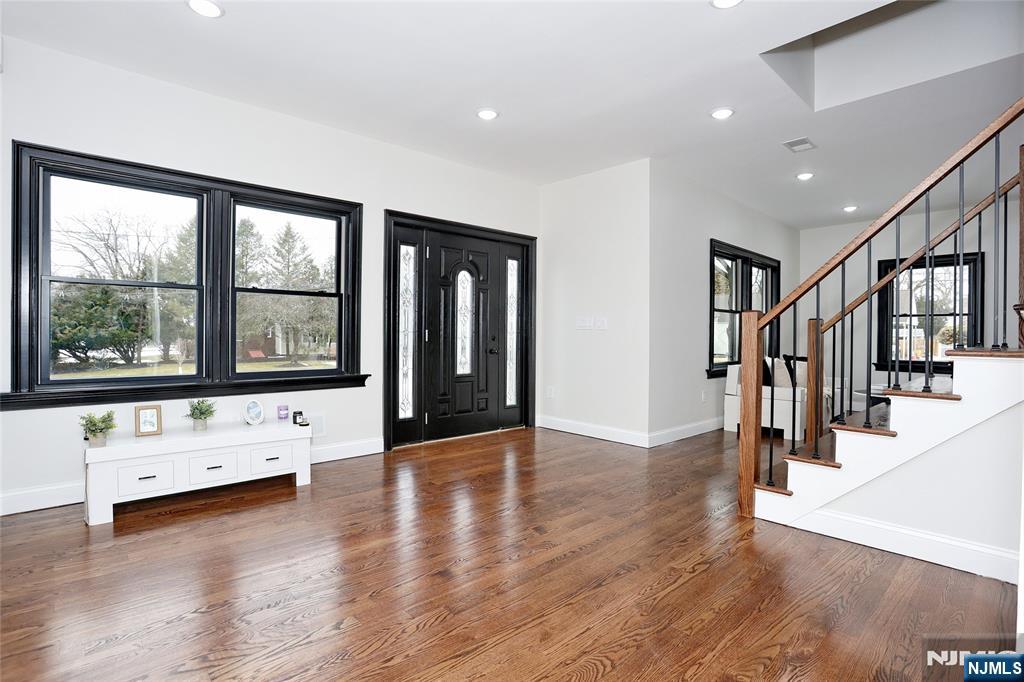 592 Fermery Drive, New Milford, NJ 07646 Listing Photo  14