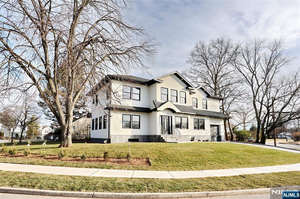 592 Fermery Drive - Photo 5