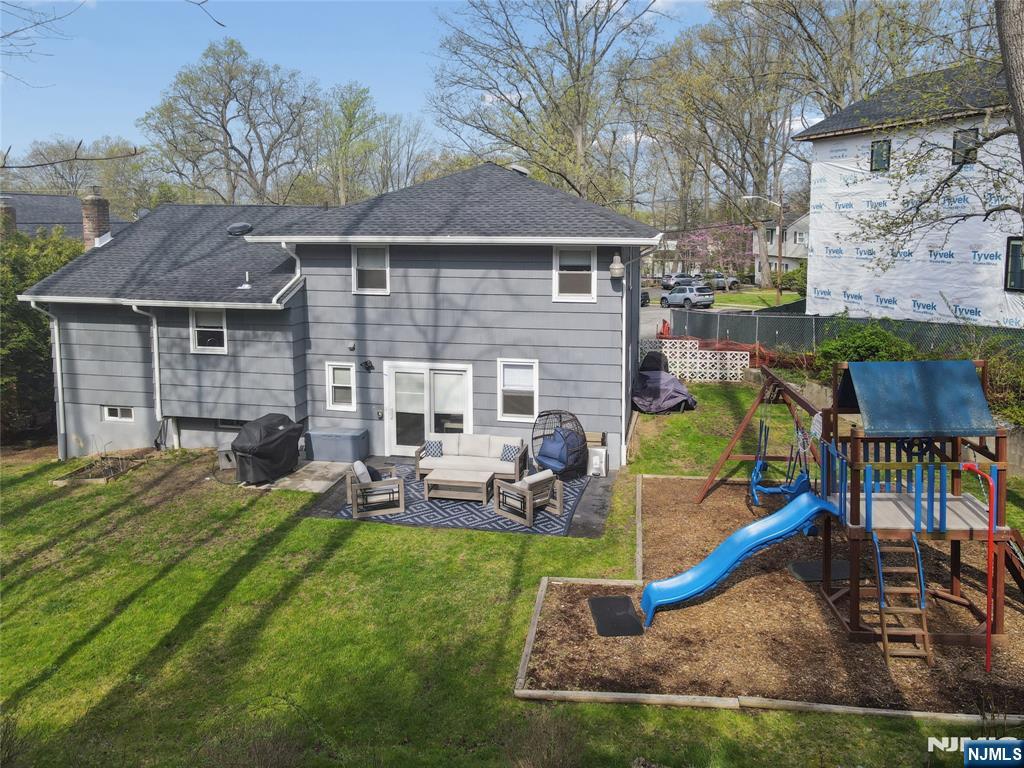 1073 Allessandrini Avenue — photo 26