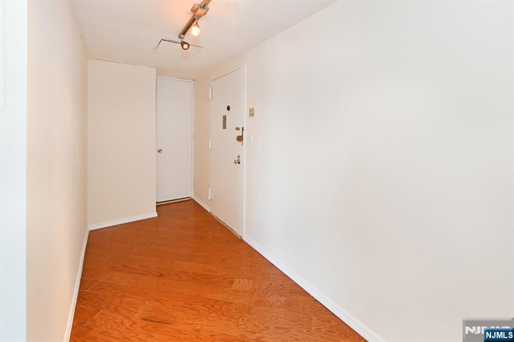 7004 Boulevard East 31A - Photo 3