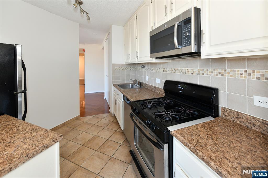 7004 Boulevard East 31A - Photo 6