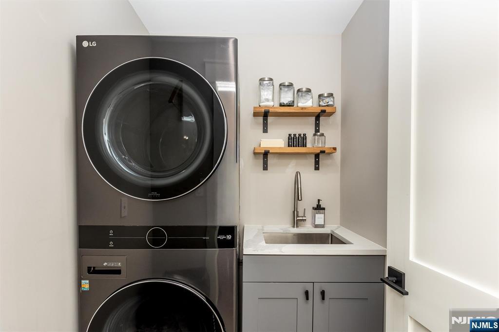 59 Laauwe Avenue, Wayne, NJ, 07470