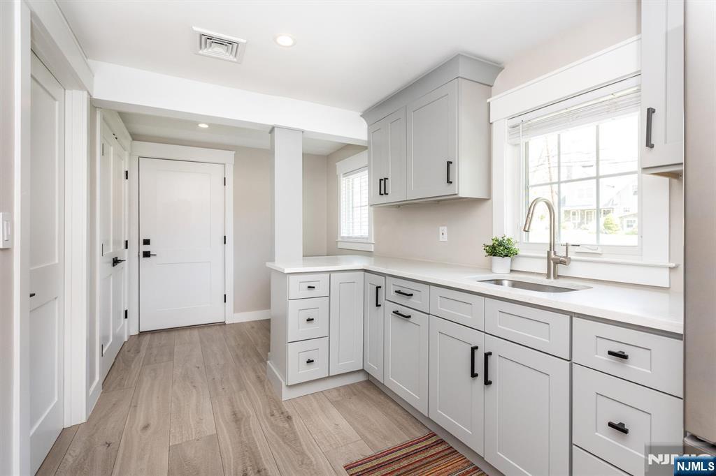 59 Laauwe Avenue, Wayne, NJ, 07470