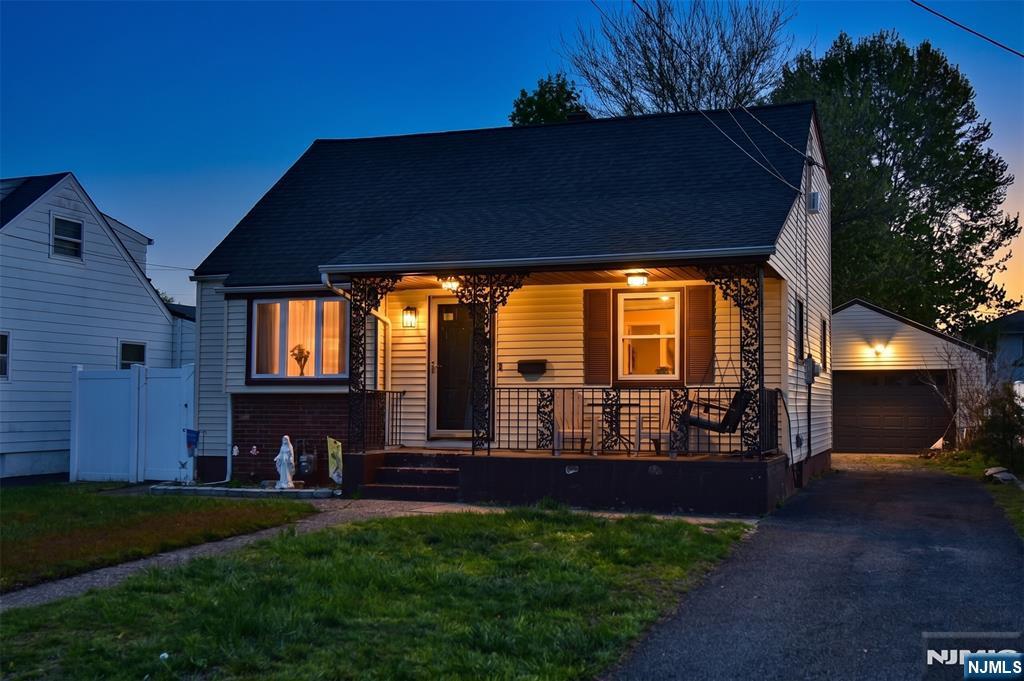 225 Wilson Street - Photo 2