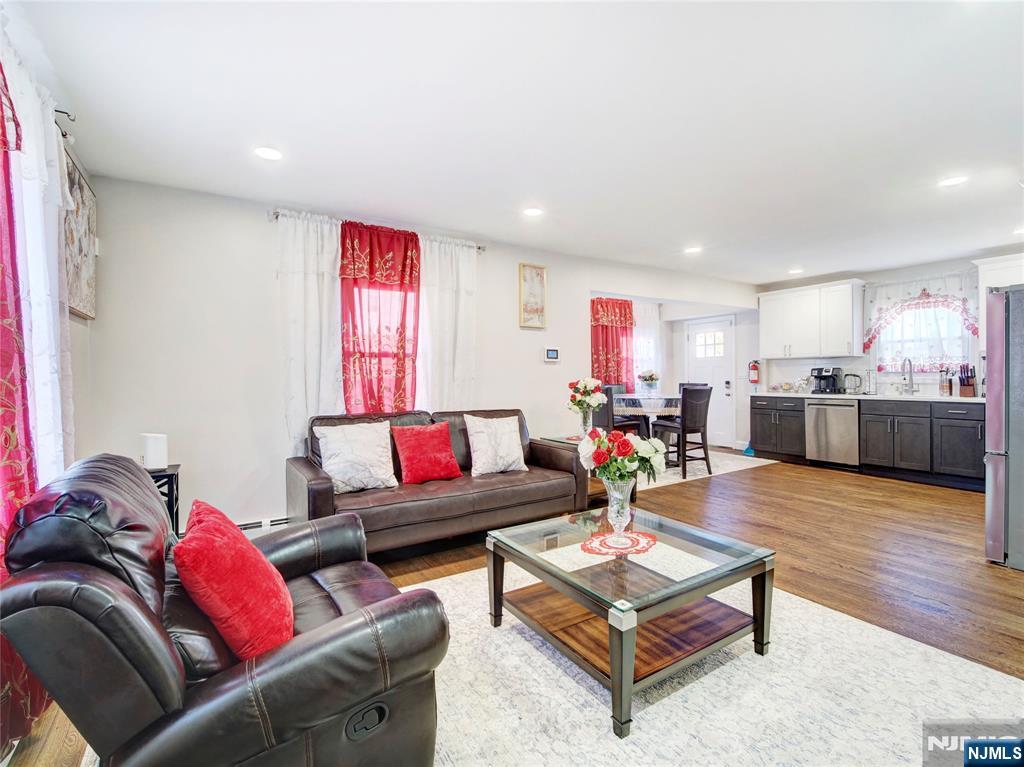 38 Orchard Place - Photo 4