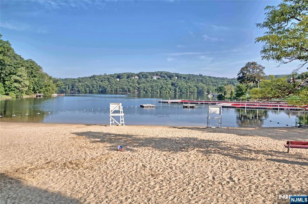 142 Valley View Drive