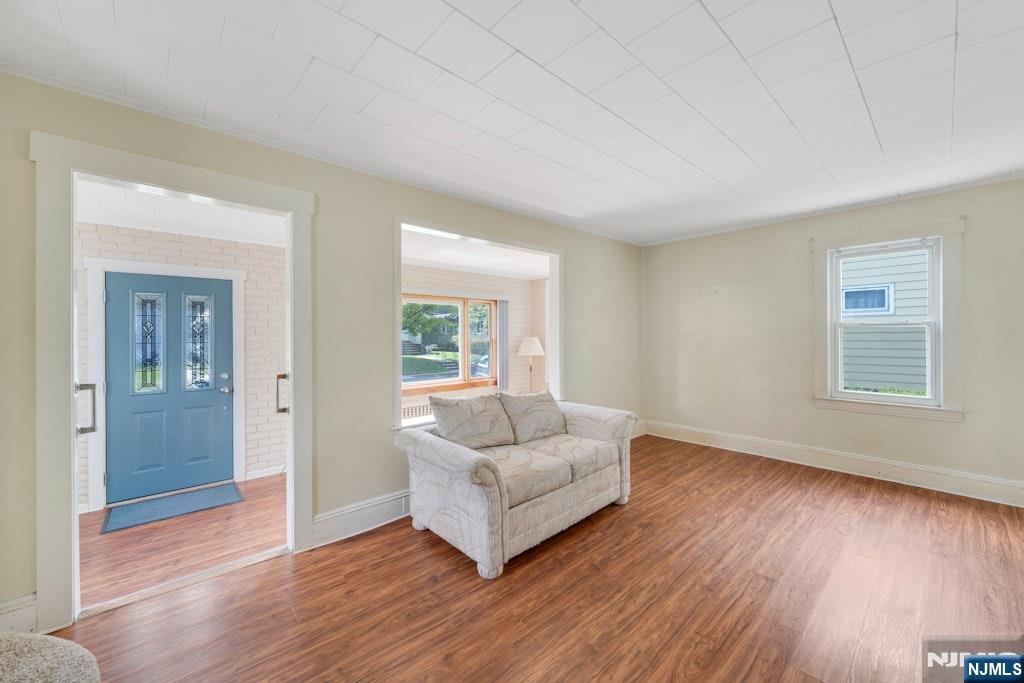 121 Hillside Avenue - Photo 5