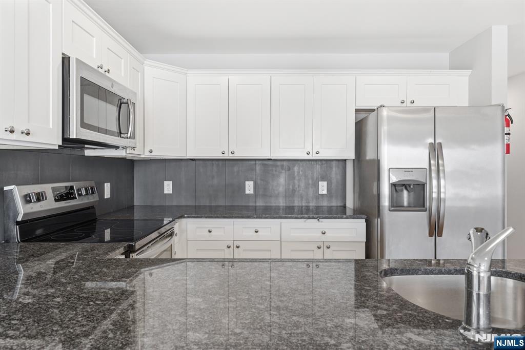 262 2nd Avenue, Newark, NJ, 07107