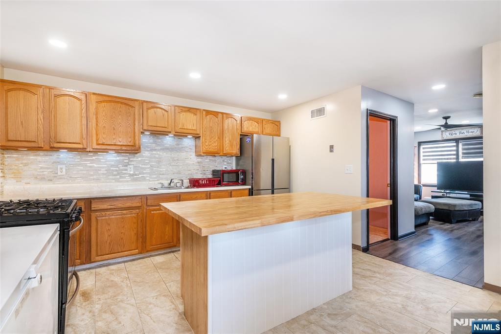 67-69 Cliff Street - Photo 2