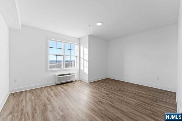520 Cliff, #303, Fairview, NJ 07022 Listing Photo  8