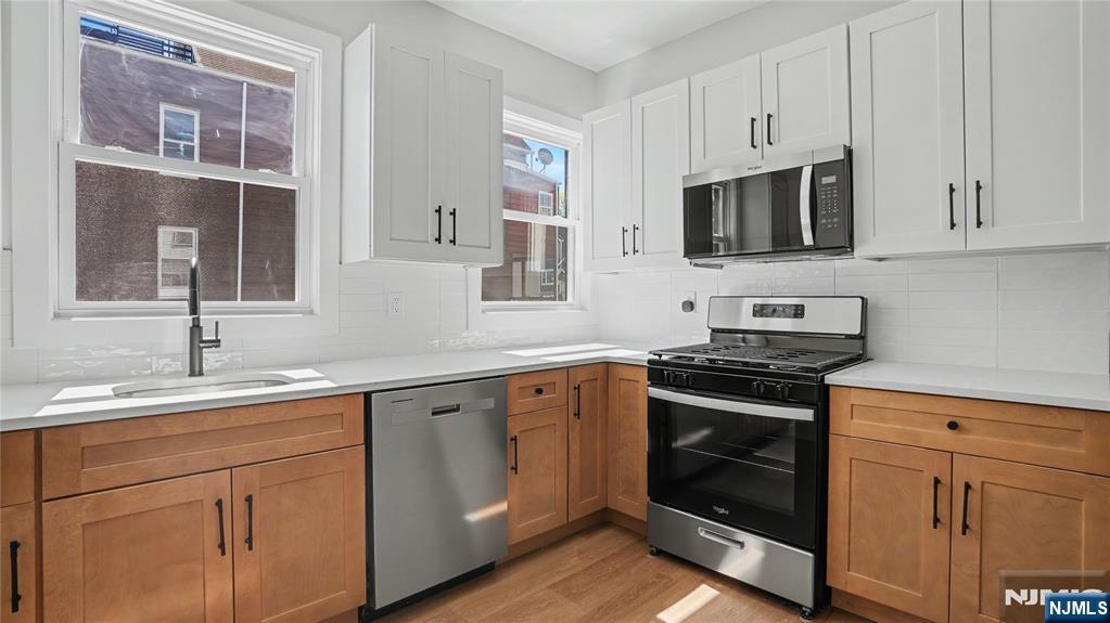 158 15th Street - Photo 3