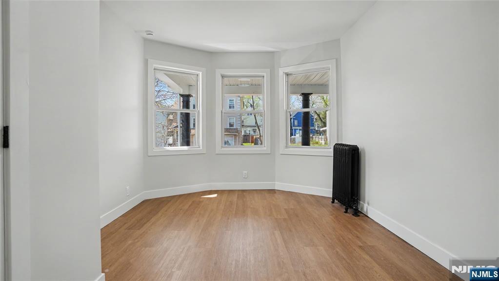 158 15th Street - Photo 4