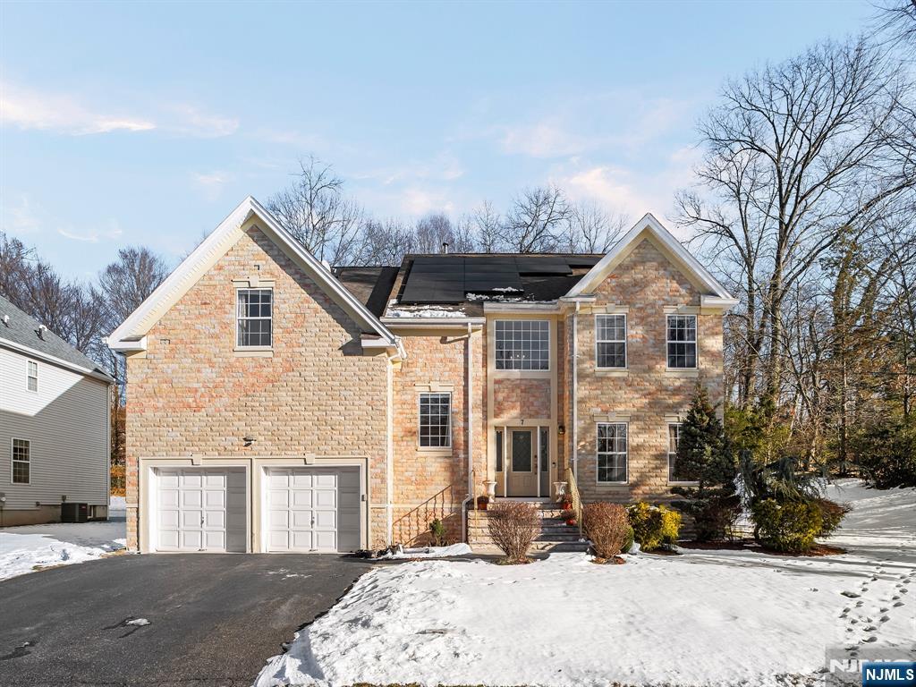 206 Harwood Place, Paramus, NJ, 07652