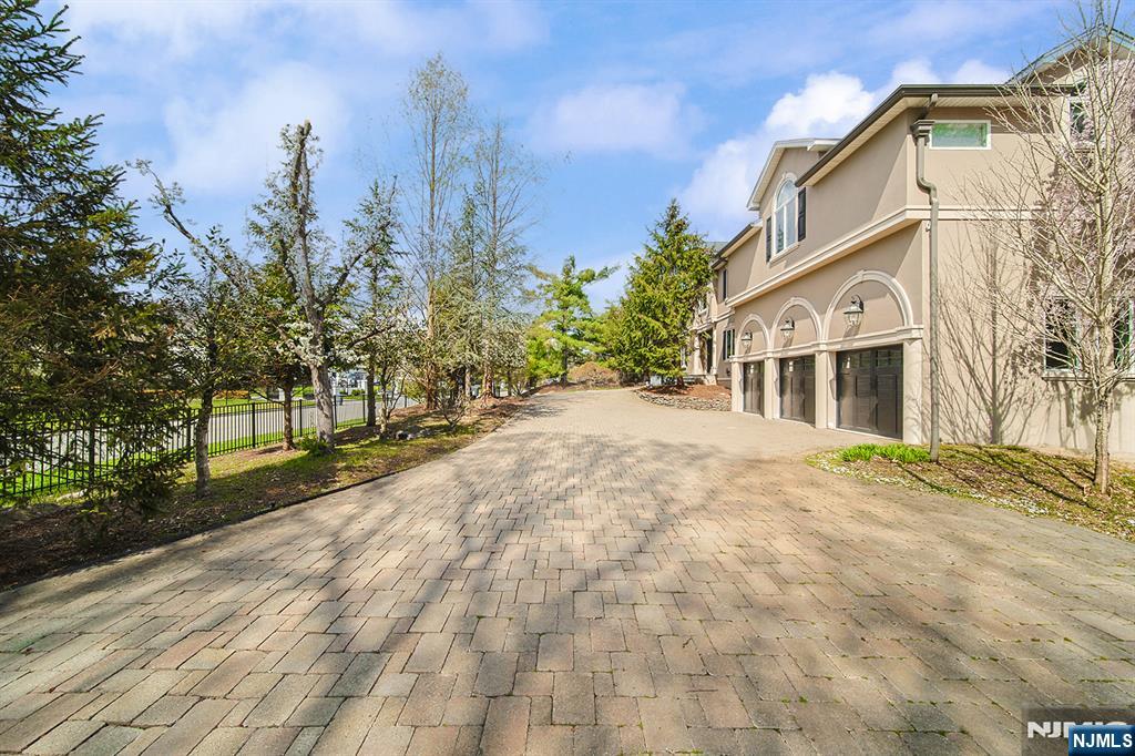 74 Sherwood Road - Photo 1