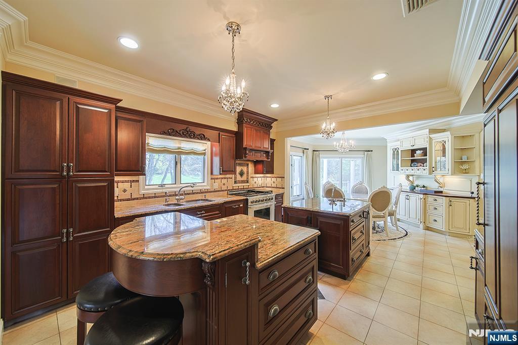 74 Sherwood Road, Norwood, NJ, 07648