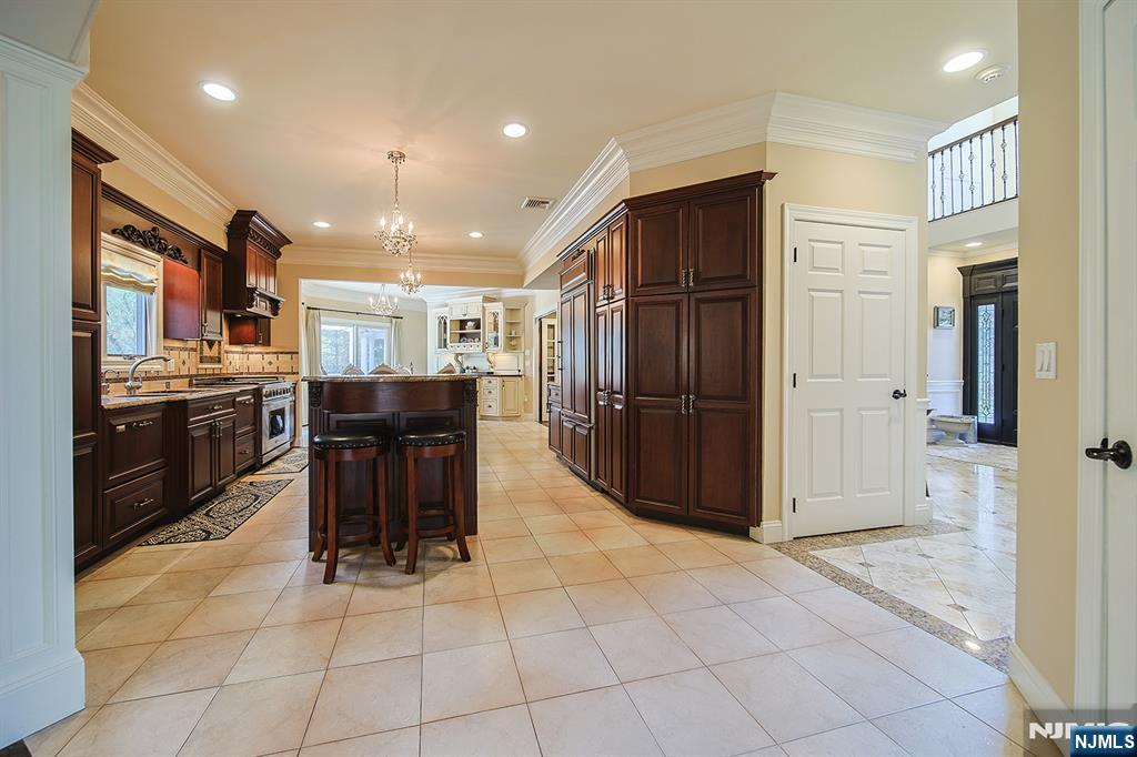 74 Sherwood Road, Norwood, NJ, 07648