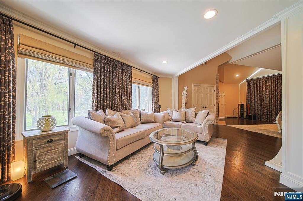 74 Sherwood Road, Norwood, NJ, 07648