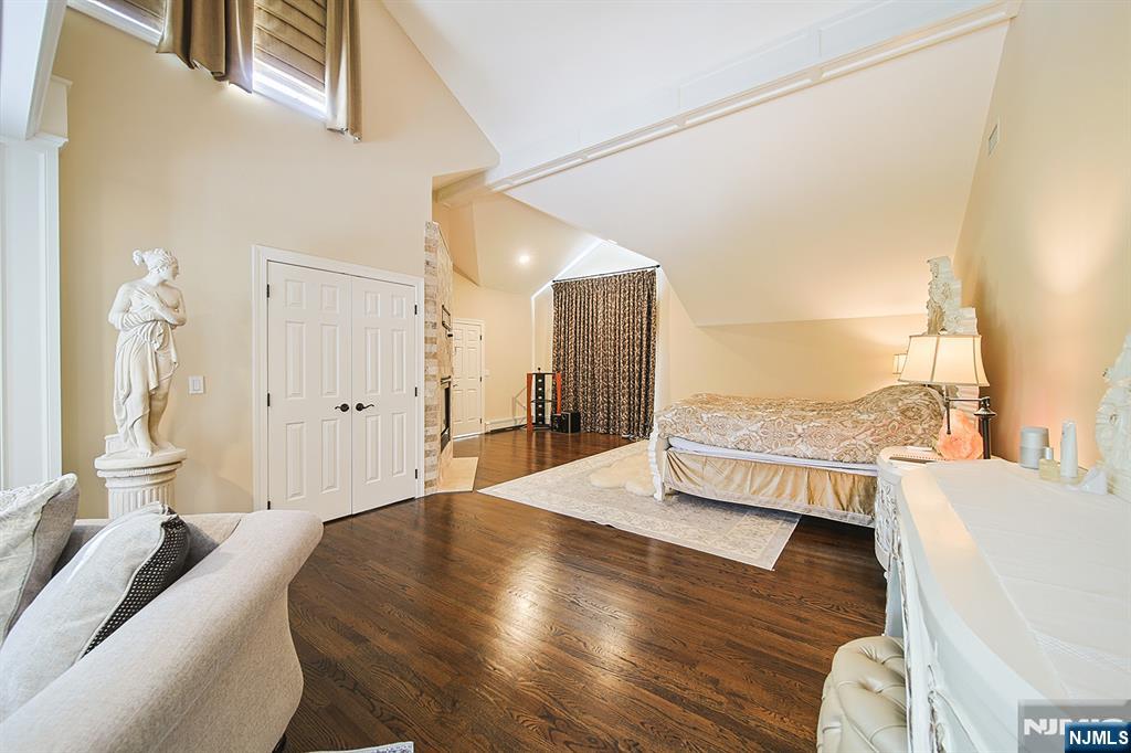 74 Sherwood Road, Norwood, NJ, 07648