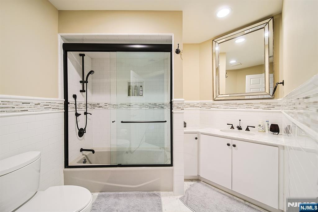 74 Sherwood Road, Norwood, NJ, 07648