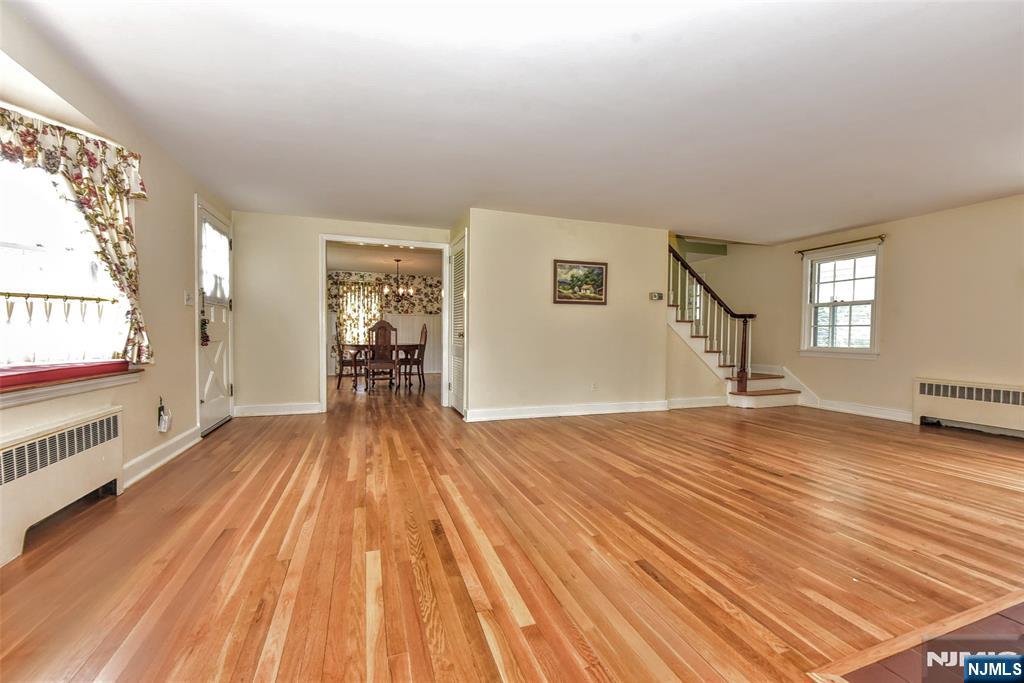 520 Lafayette Avenue, Wyckoff, NJ, 07481