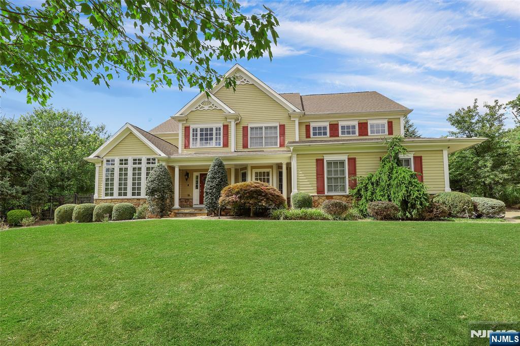 22 Meadow Lake Drive, Mahwah, NJ, 07430