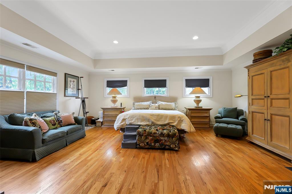 22 Meadow Lake Drive, Mahwah, NJ, 07430