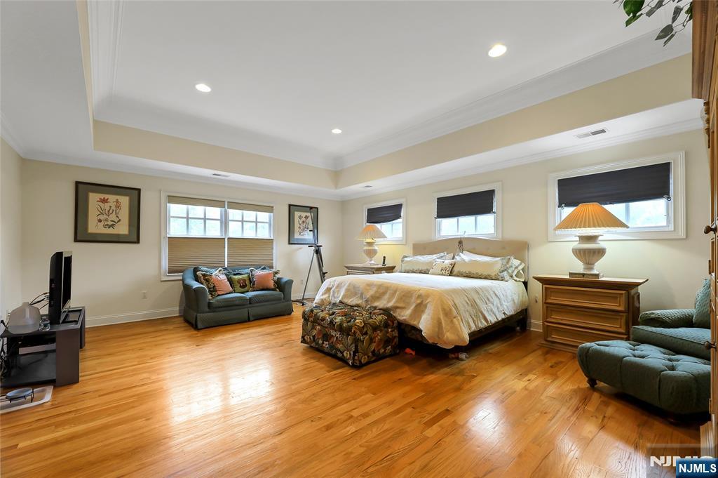 22 Meadow Lake Drive, Mahwah, NJ, 07430