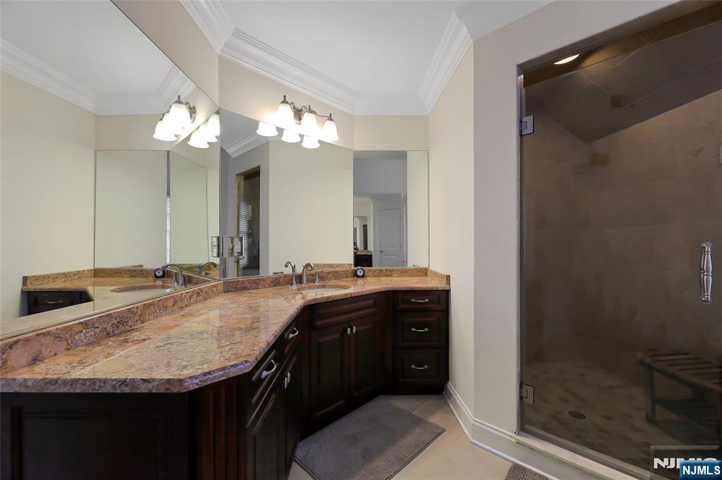 22 Meadow Lake Drive, Mahwah, NJ, 07430