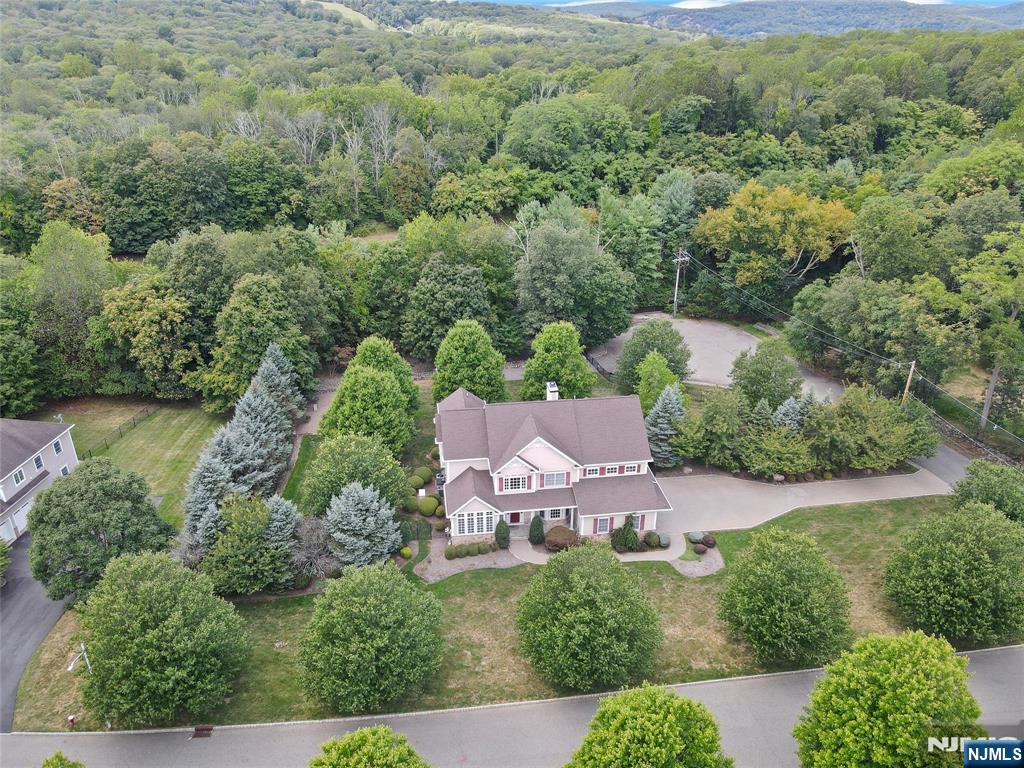 22 Meadow Lake Drive, Mahwah, NJ, 07430