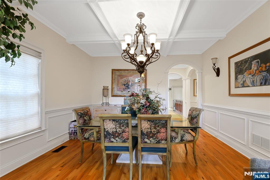 22 Meadow Lake Drive, Mahwah, NJ, 07430