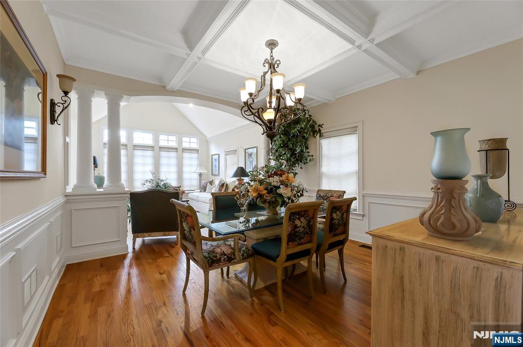 22 Meadow Lake Drive, Mahwah, NJ, 07430