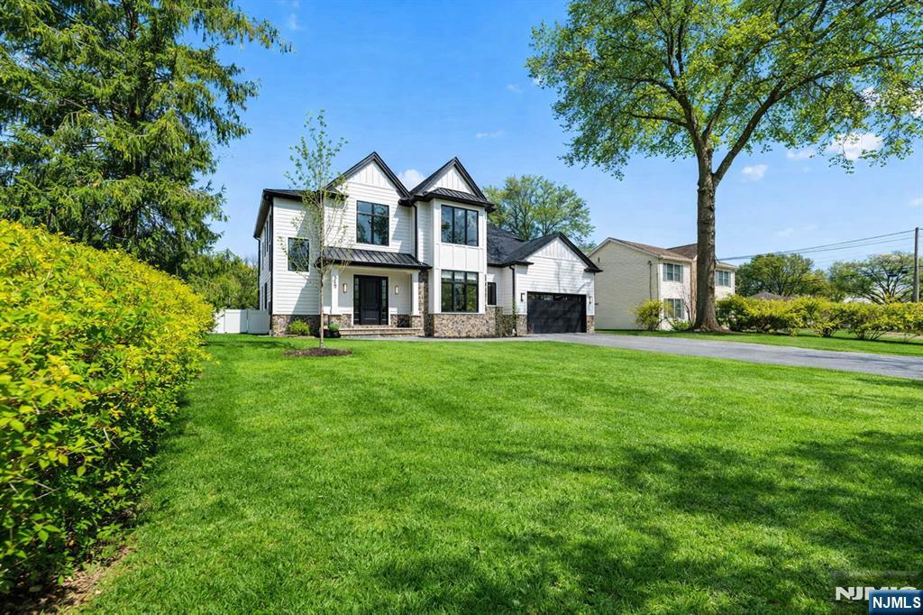 163 Delmar Avenue - Photo 2