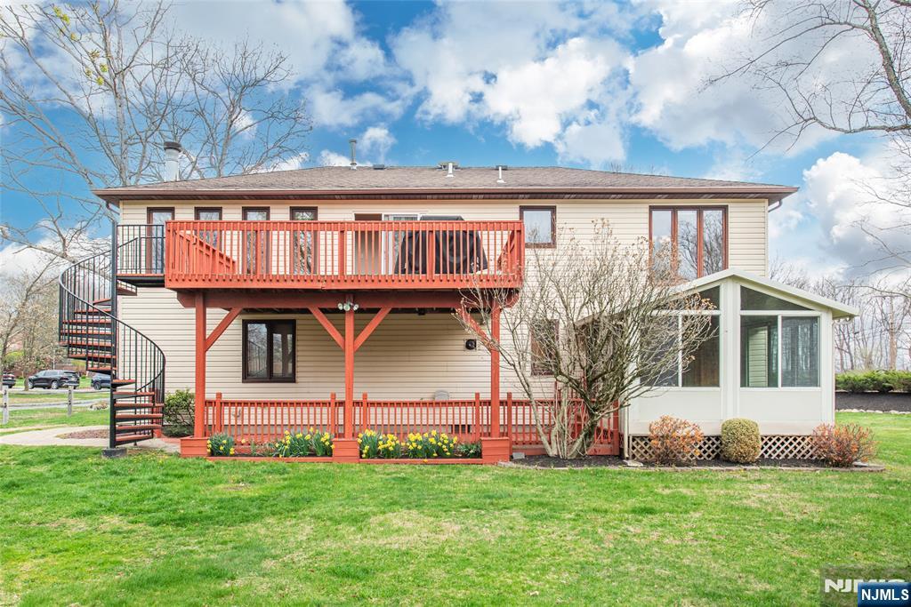 1 Old Timbers Court - Photo 3