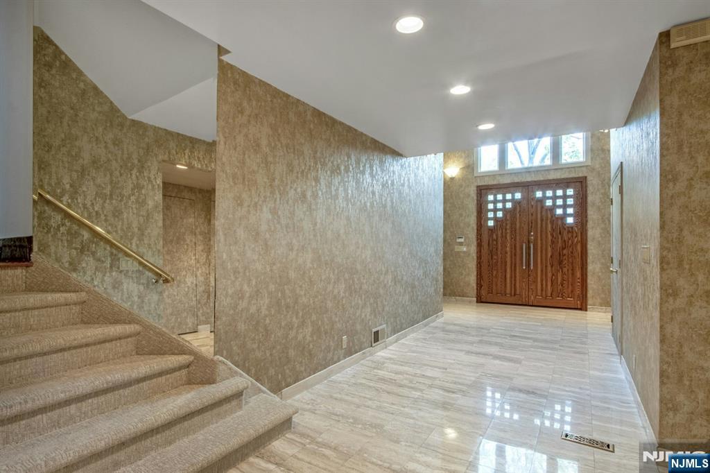 278 Fountain Road - Photo 5