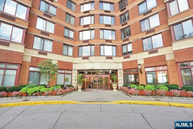 294 Spring Avenue, Ridgewood, NJ, 07450