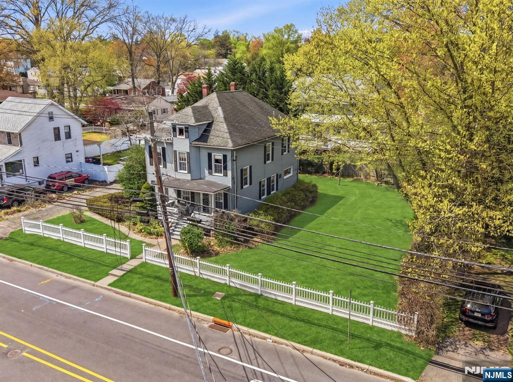 219 Livingston Street - Photo 1