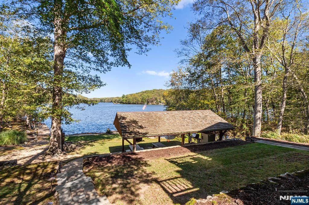 70 Harrison Lane - Photo 3