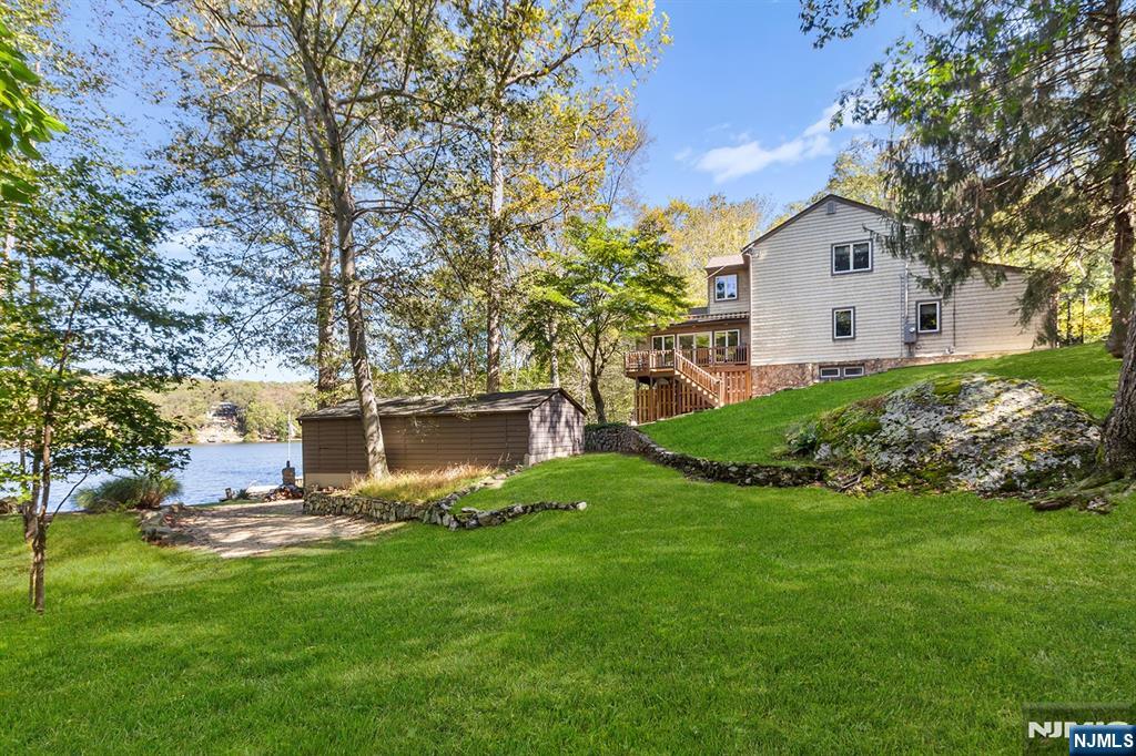 70 Harrison Lane — photo 36