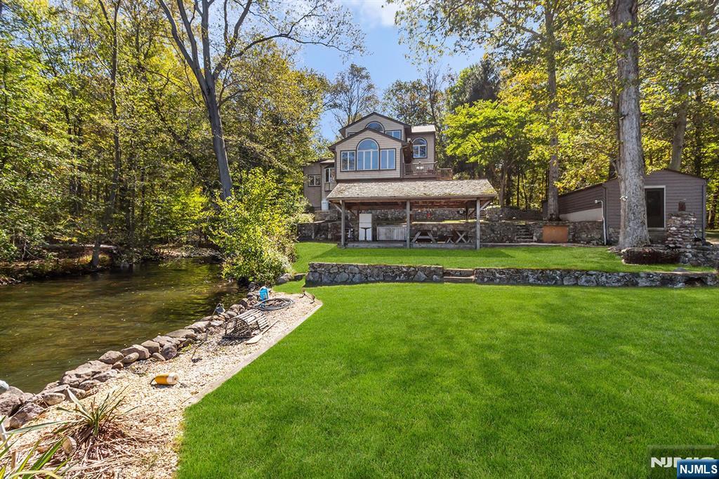 70 Harrison Lane — photo 43