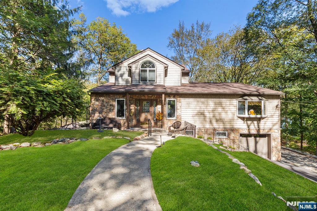 70 Harrison Lane — photo 9