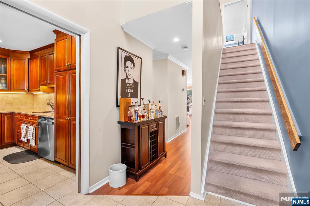 342 Pond Court UNIT 9C, Twp Of Washington, NJ, 07676