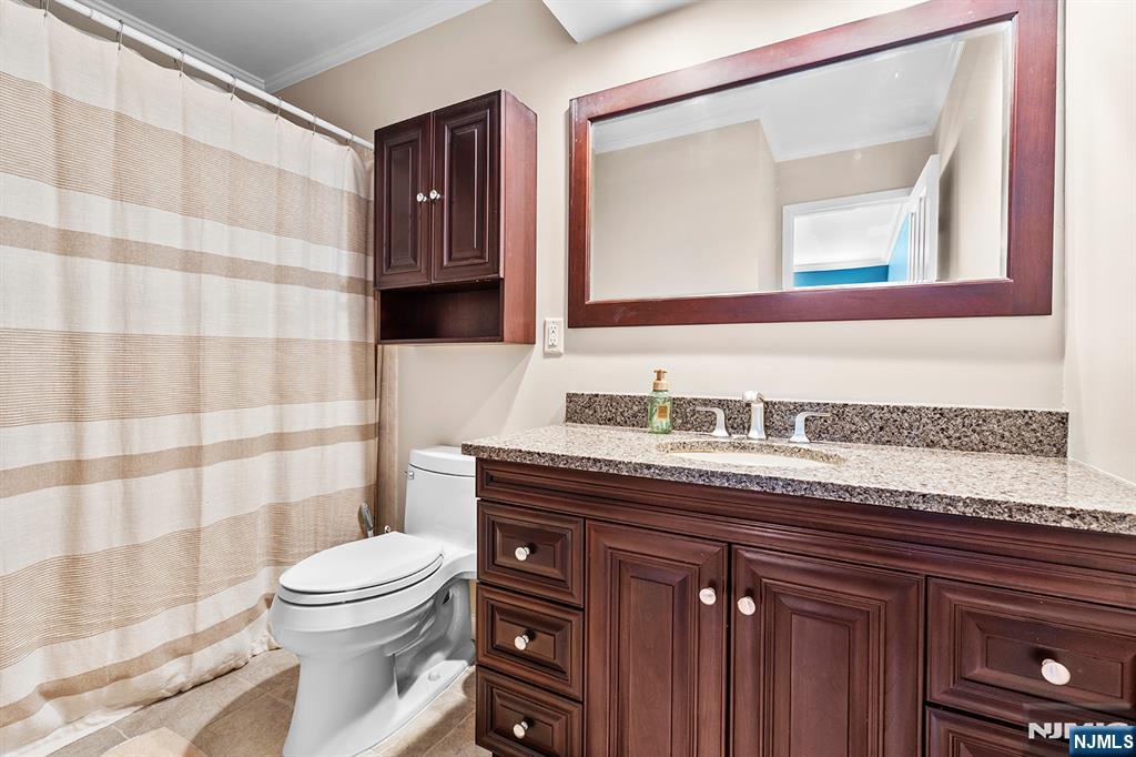 342 Pond Court UNIT 9C, Twp Of Washington, NJ, 07676