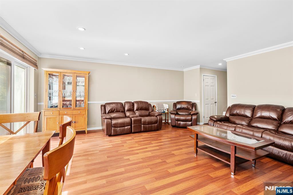 342 Pond Court UNIT 9C, Twp Of Washington, NJ, 07676