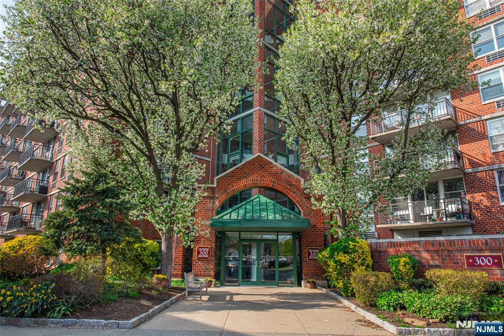 446 Passaic Street UNIT 6E, Hackensack, NJ, 07601