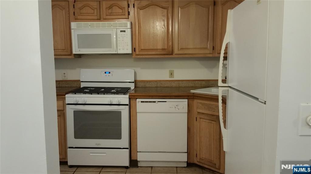 1138 Sycamore Lane - Photo 4