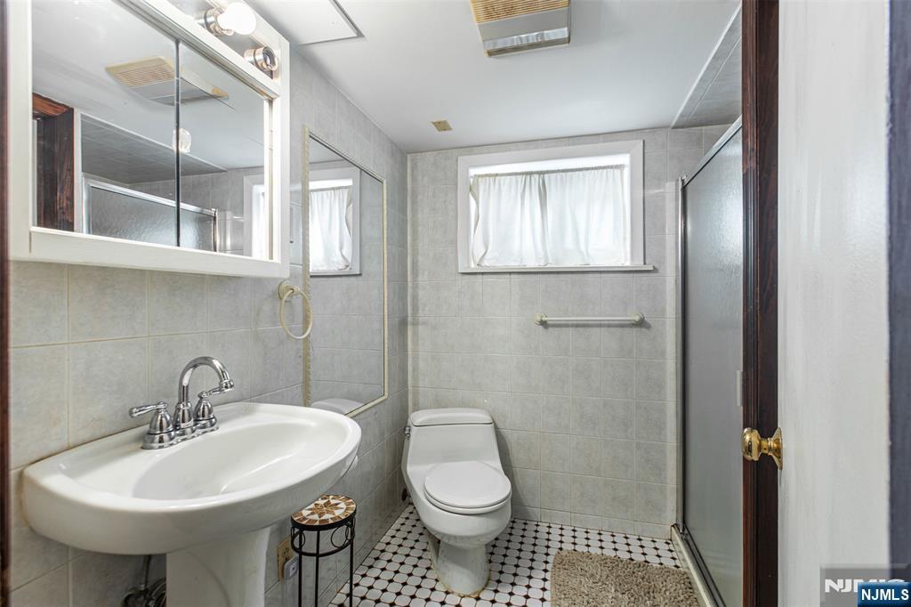 13 Front Street, North Arlington, NJ, 07031