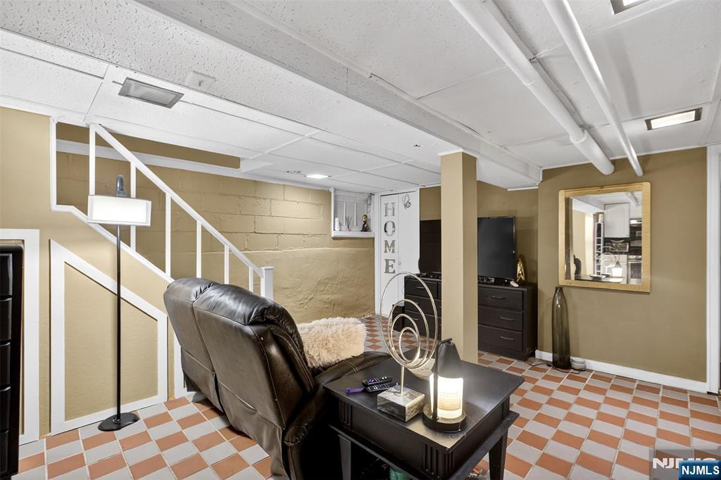 13 Front Street, North Arlington, NJ, 07031