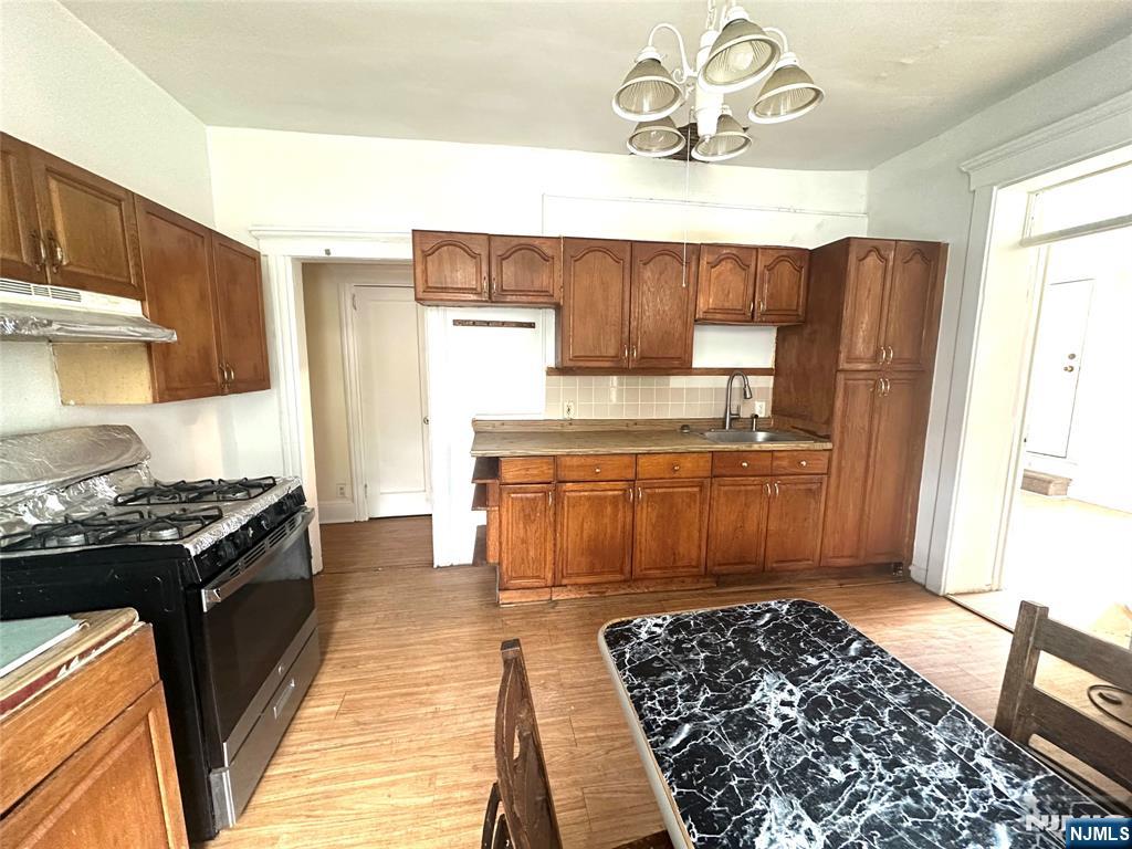 218 Main Street - Photo 2