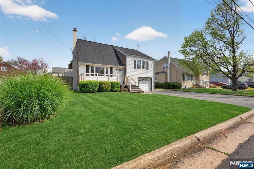 514 Melrose Avenue - Photo 2